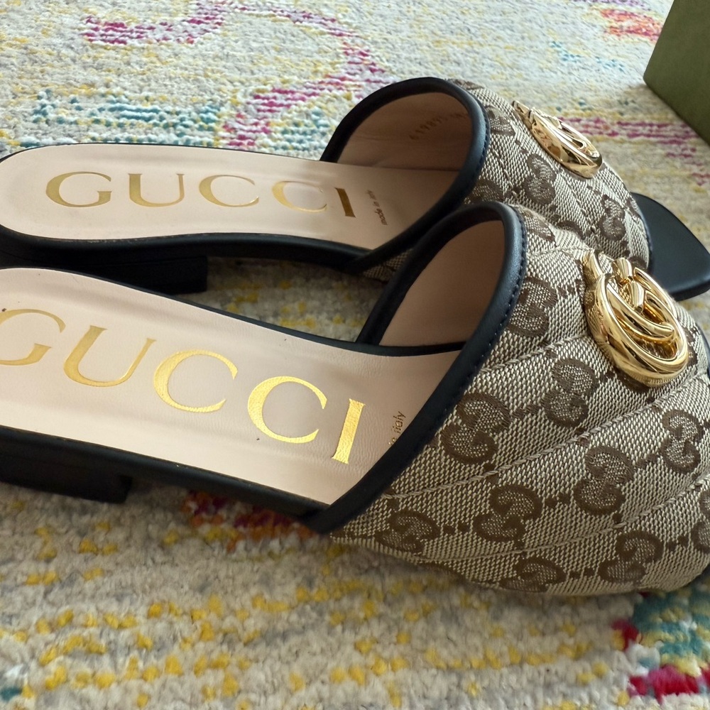 Gucci Women's Tan GG Logo Mules with Gold Accent - Picture 12 of 13